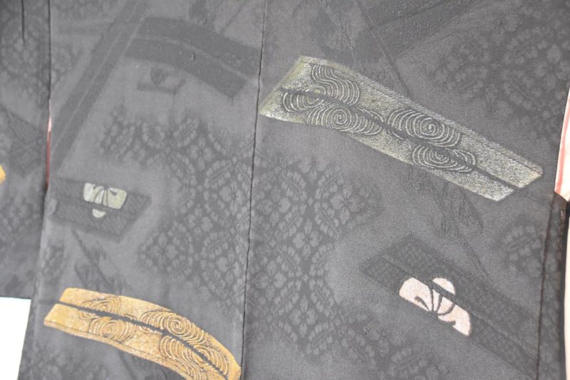 Vintage Silk Haori Jacket with Lacquered Threads - Image 7