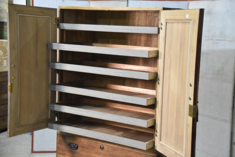 Vintage Wedding Chest (2 Sections) Width:905mm - Image 6
