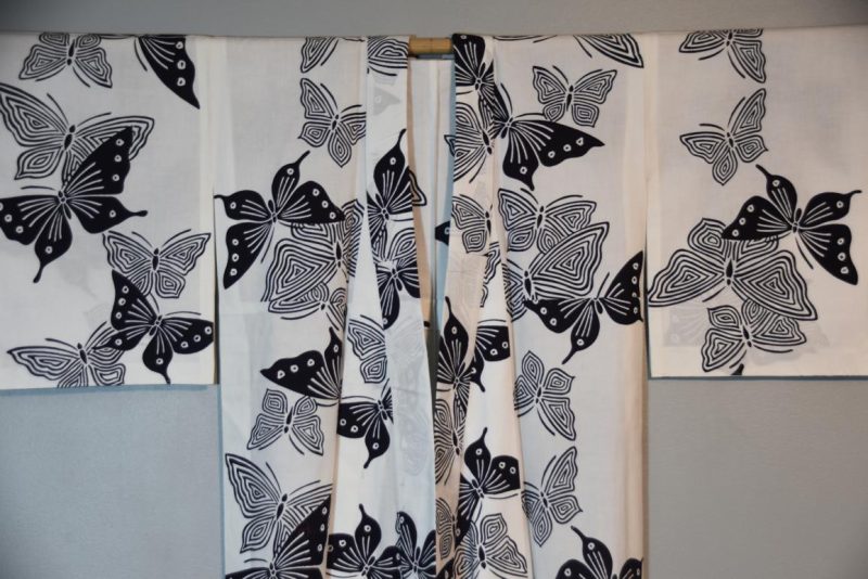 Blue and White Cotton Yukata - Image 3