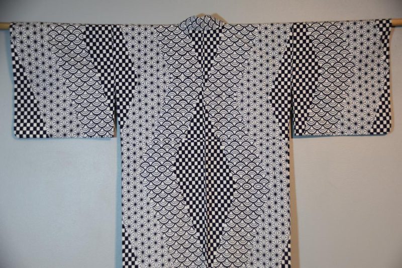 Blue and White Cotton Yukata - Image 6