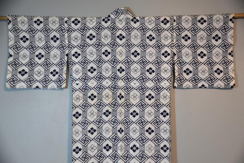Blue and White Cotton Yukata - Image 2