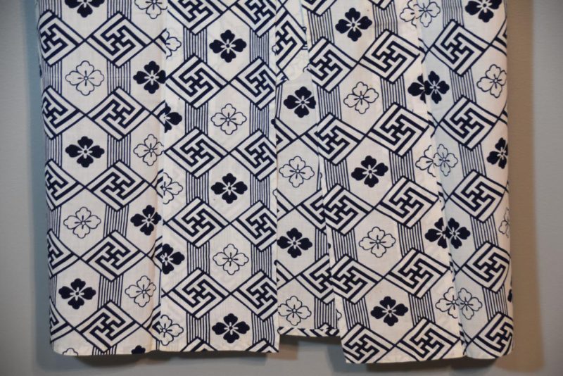 Blue and White Cotton Yukata - Image 3