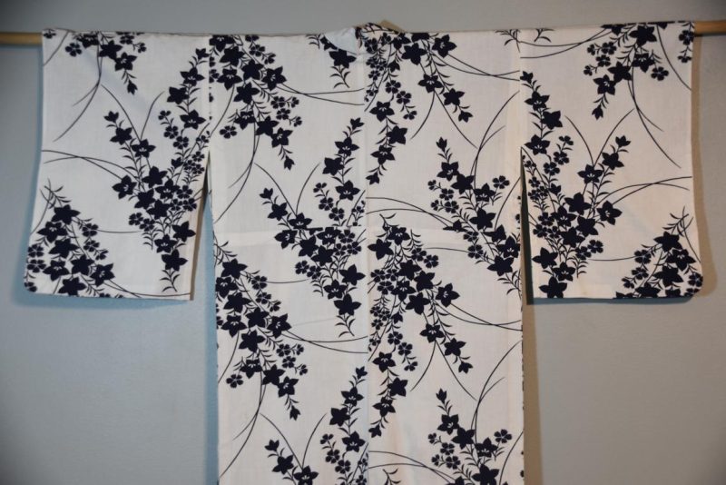 Blue and White Cotton Yukata - Image 2