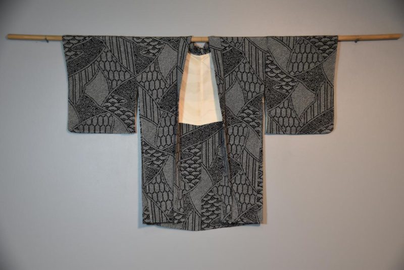 Shibori Pattern in Black and White  Copy - Image 4