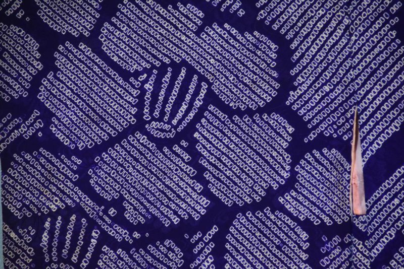 A Shibori tie dyed silk Hoari - Image 7