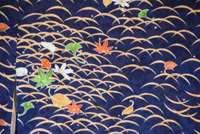 Vintage Japanese Silk Kimono - Image 9