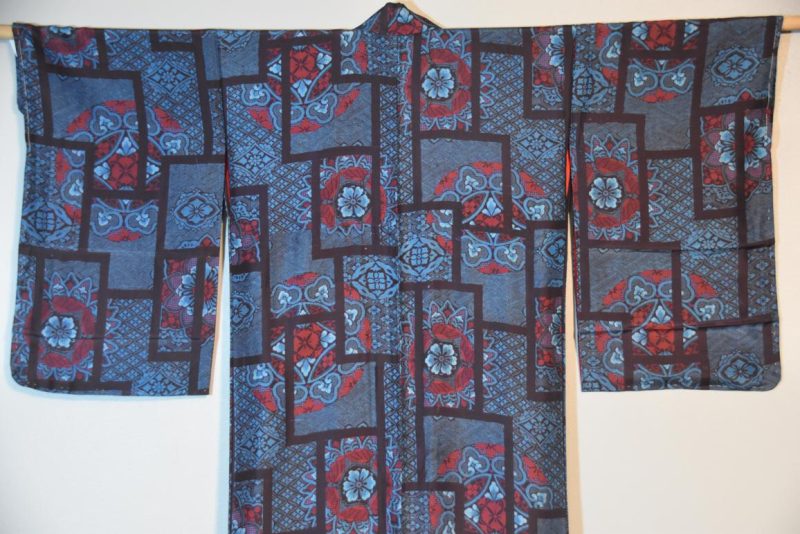 Vintage Japanese Silk Kimono - Image 2