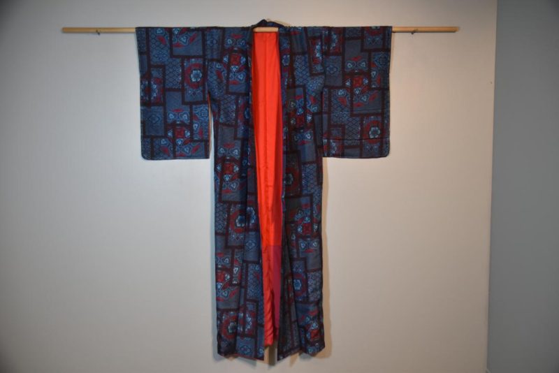 Vintage Japanese Silk Kimono - Image 8