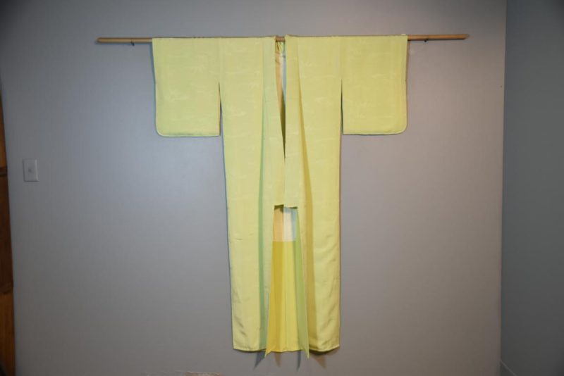 Stunning Coloured Silk Kimono - Image 4