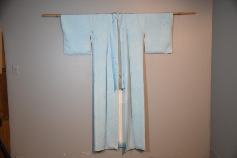 Stunning Coloured Silk Kimono - Image 4
