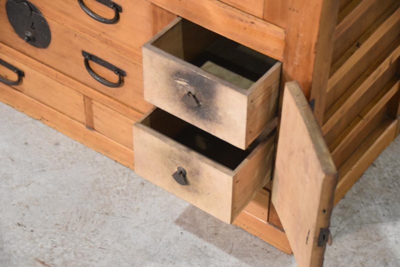 Antique Gifu Region Double Merchant Chest Width:830mm - Image 4