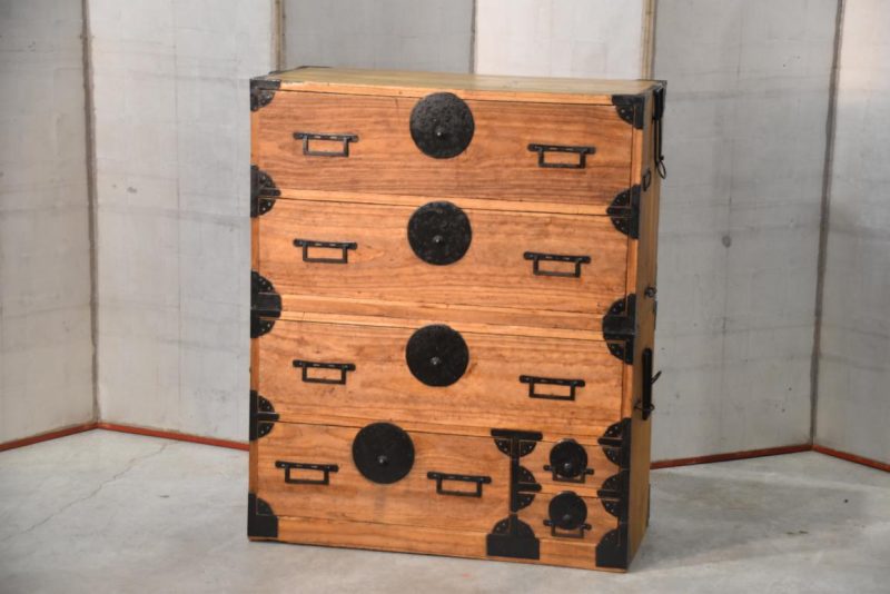 Japanese Antique Clothing Chest (2 sections) Width:890mm - Image 14