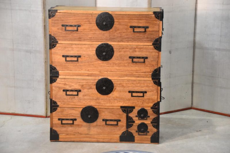 Japanese Antique Clothing Chest (2 sections) Width:890mm - Image 13