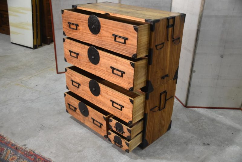 Japanese Antique Clothing Chest (2 sections) Width:890mm - Image 7