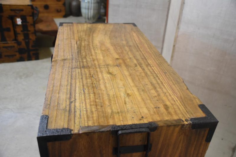 Japanese Antique Clothing Chest (2 sections) Width:890mm - Image 6