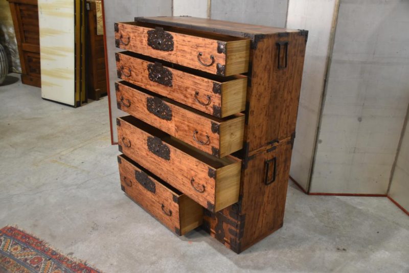 Edo Period Clothing Chest (2 Sections) Width:1030mm - Image 8