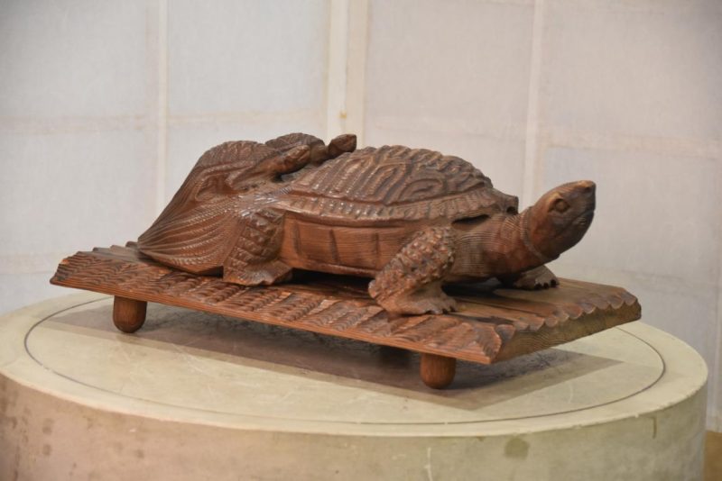 Carved Cedar Turtle Width:480mm - Image 2