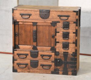 Tokyo Region Merchant Chest Width:790mm