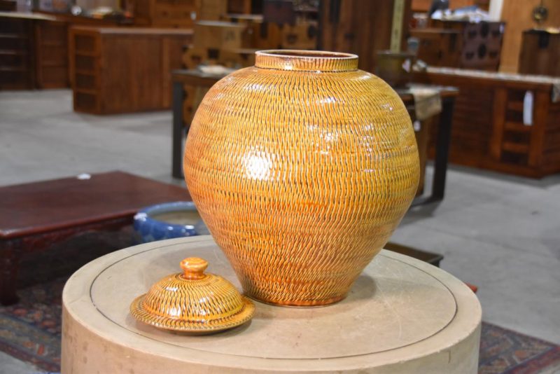 Japanese Mingei Onta Pottery Lidded Urn Width:340mm - Image 5