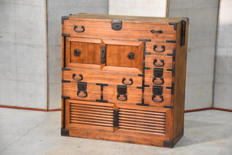Choba Dansu Traditional Japanese Merchant Chest from Osaka Width:950mm - Image 20