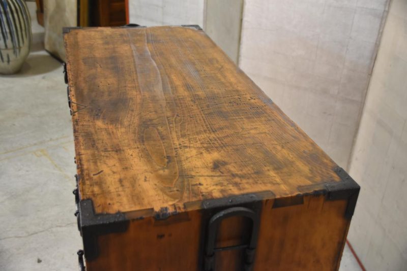 Choba Dansu Traditional Japanese Merchant Chest from Osaka Width:950mm - Image 14