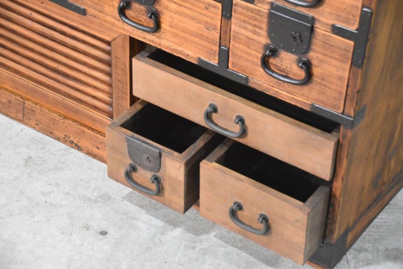 Choba Dansu Traditional Japanese Merchant Chest from Osaka Width:950mm - Image 12