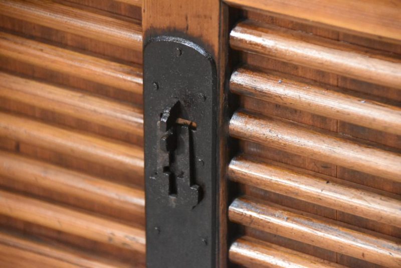 Choba Dansu Traditional Japanese Merchant Chest from Osaka Width:950mm - Image 7