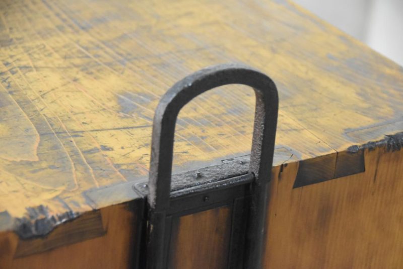 Choba Dansu Traditional Japanese Merchant Chest from Osaka Width:950mm - Image 5
