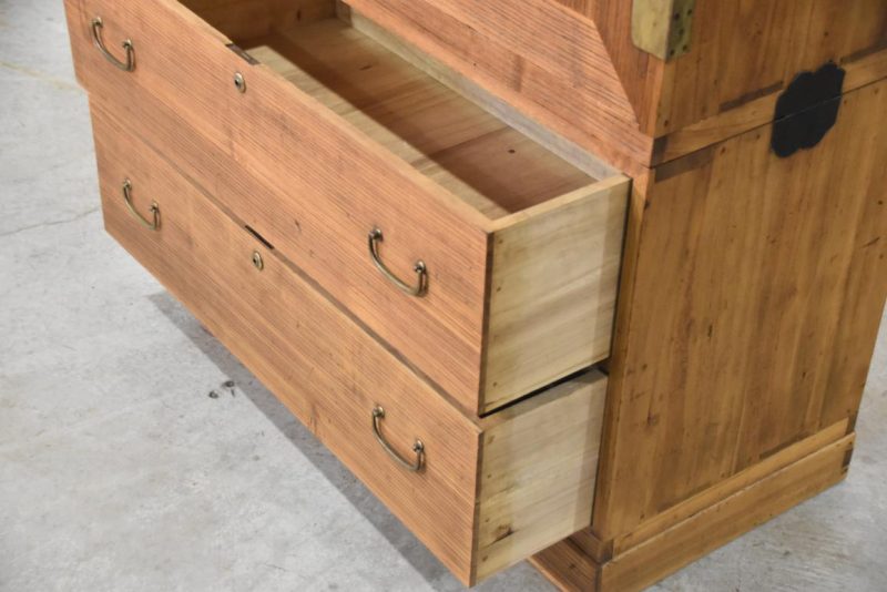 Vintage Wedding Chest (3 Sections) Width:910mm - Image 9