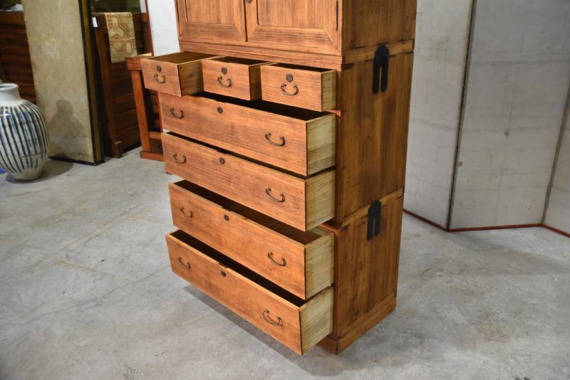 Vintage Wedding Chest (3 Sections) Width:905mm - Image 5