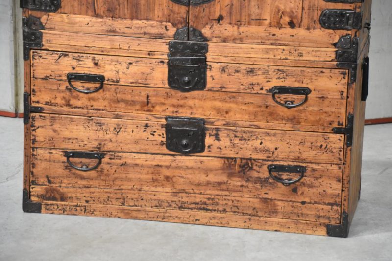 Edo Period Clothing Chest (2 Sections) Width:960mm - Image 16