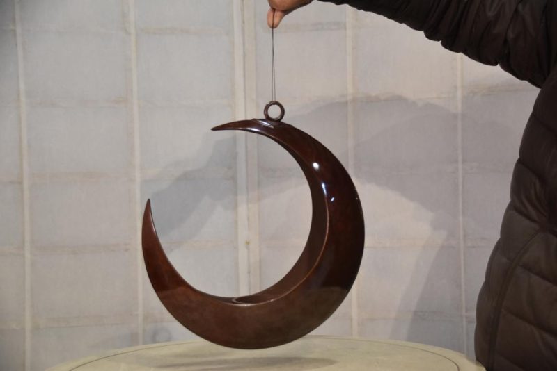 Japanese Crescent Moon Vase Width:315mm - Image 4