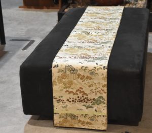 Flying Cranes with gold detail Obi