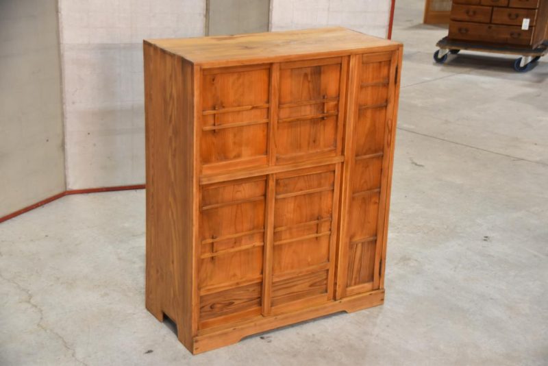 Geta Bako Shoe and Umbrella Chest Width:720mm - Image 3