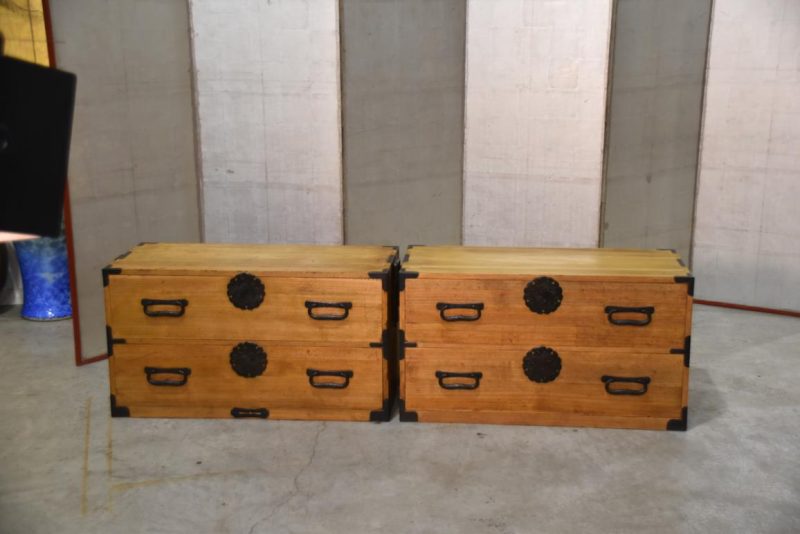 Antique 4 Drawer Clothing Chest with Silver Inlay (2 Sections)Width:955mm - Image 4