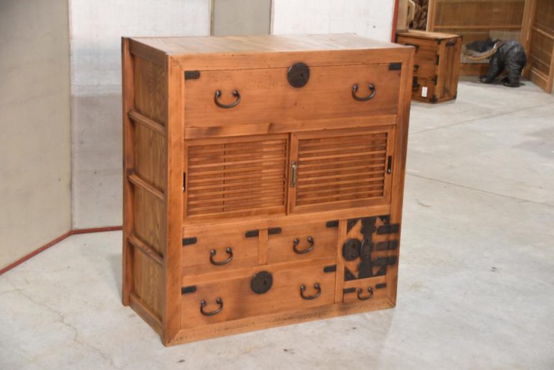 Choba Dansu Traditional Japanese Merchant Chest Width:910mm - Image 3