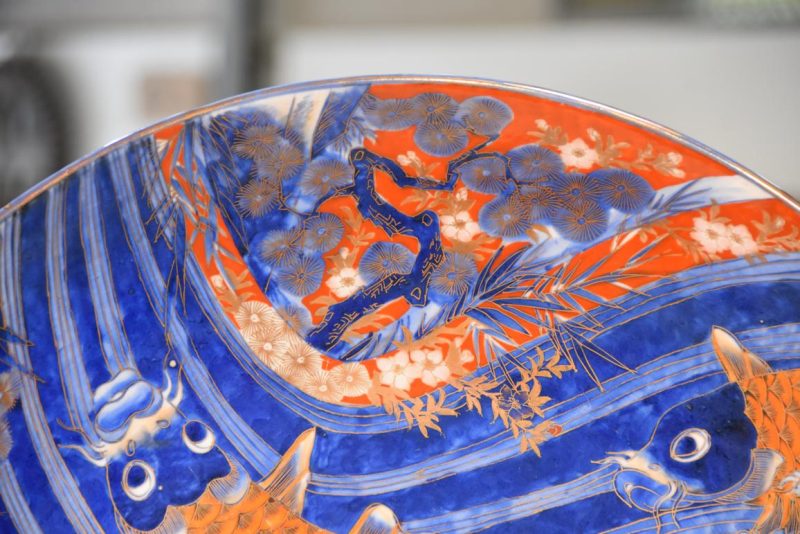 Large Coloured Imari Koi Charger Width:537mm - Image 7