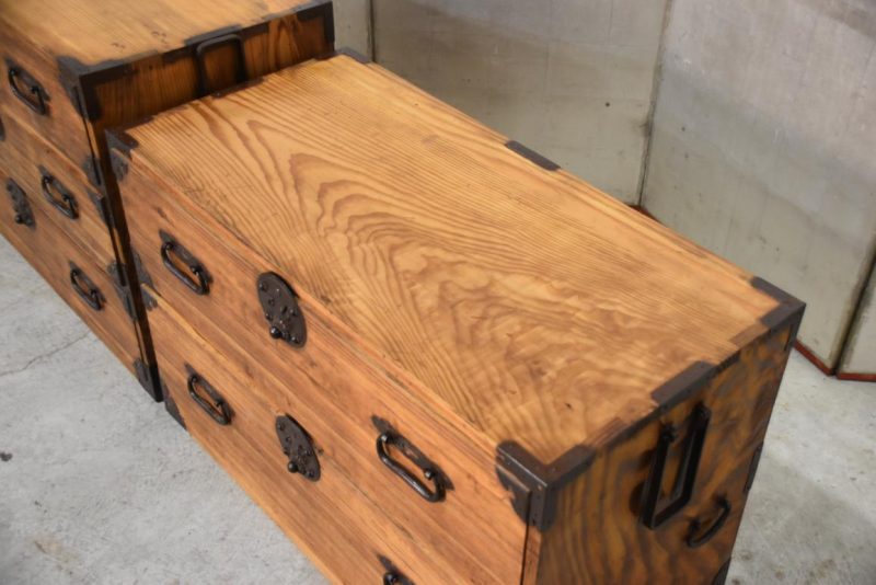 Antique 5 Drawer Clothing Chest (2 Sections)Width:880mm - Image 4