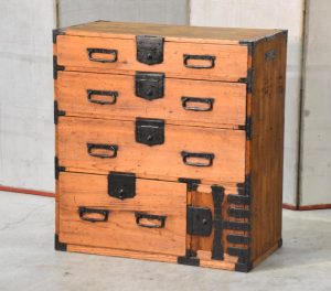 Antique 4 Drawer Clothing Chest  Width:800mm