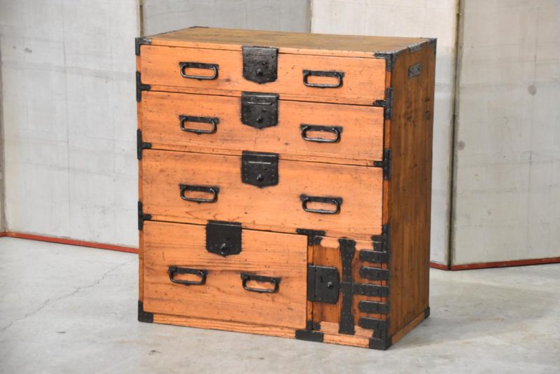 Antique 4 Drawer Clothing Chest  Width:800mm