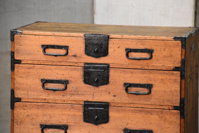 Antique 4 Drawer Clothing Chest  Width:800mm - Image 11