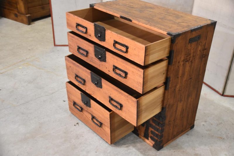 Antique 4 Drawer Clothing Chest  Width:800mm - Image 7