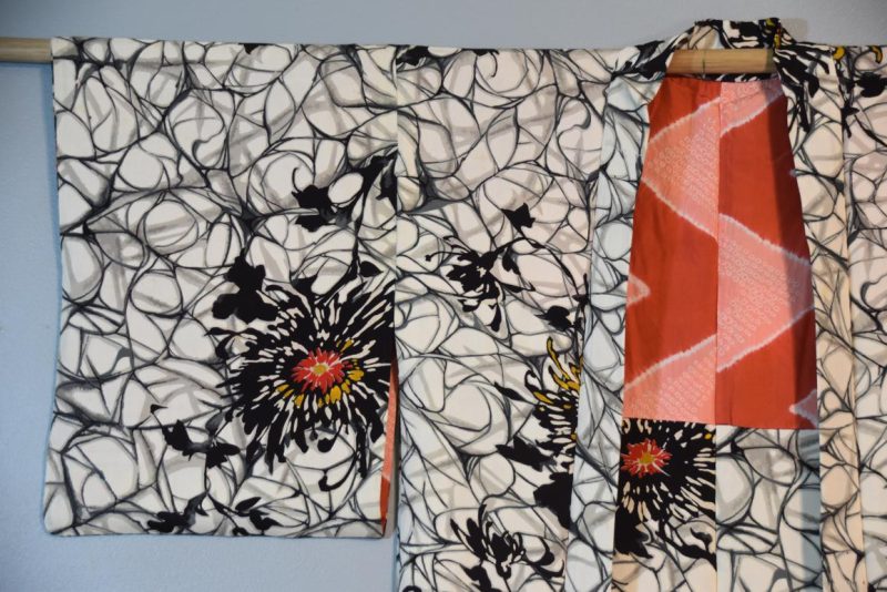 Japanese Vintage Silk Haori Jacket - Image 4