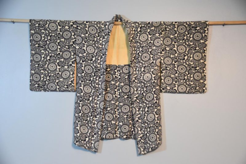Japanese Vintage Silk Haori Jacket - Image 3