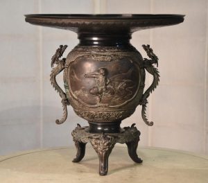 Bronze Usubata Vase