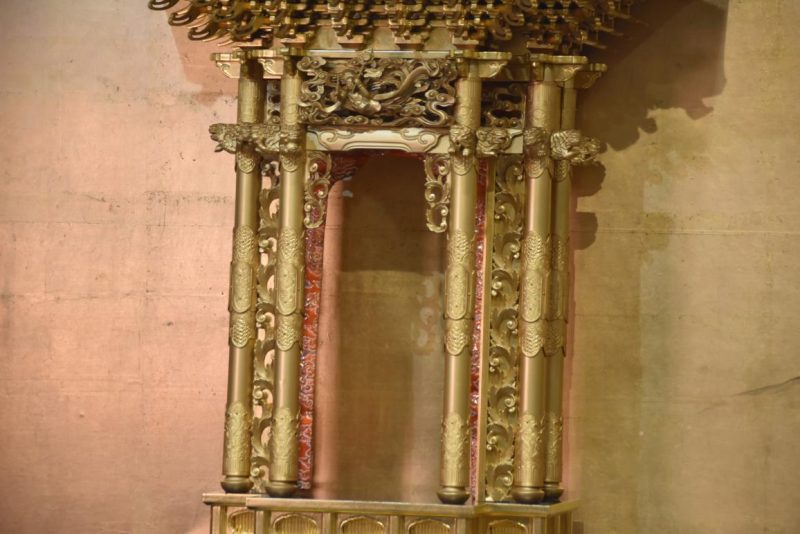 Japanese Wood & Gild Shrine - Image 8