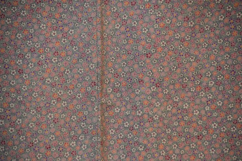 Vintage Japanese Silk Kimono tiny floral design. - Image 2