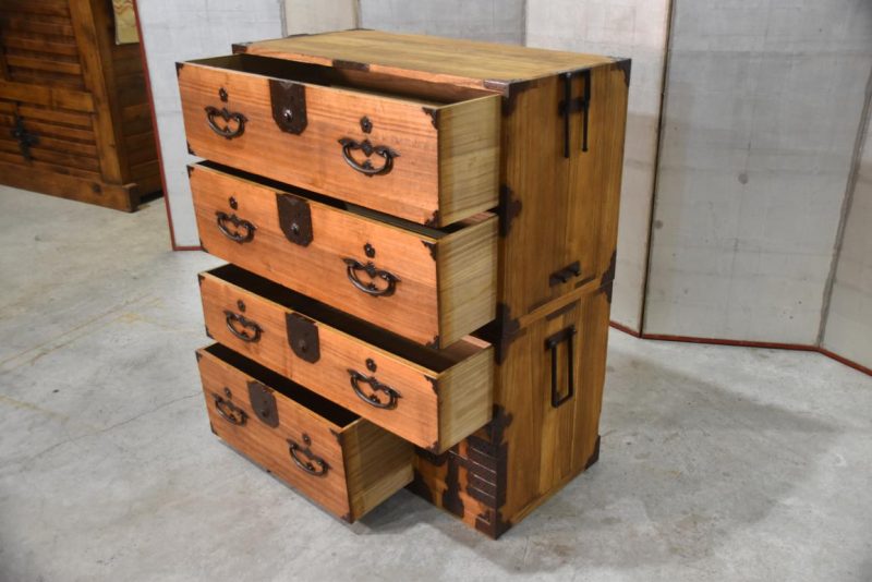 Antique Nihonmatsu 2 Section Clothing Chest 4 Drawers and Cash Door Width:910mm - Image 8