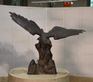 Japanese Bronze Eagle Statue Width:660mm