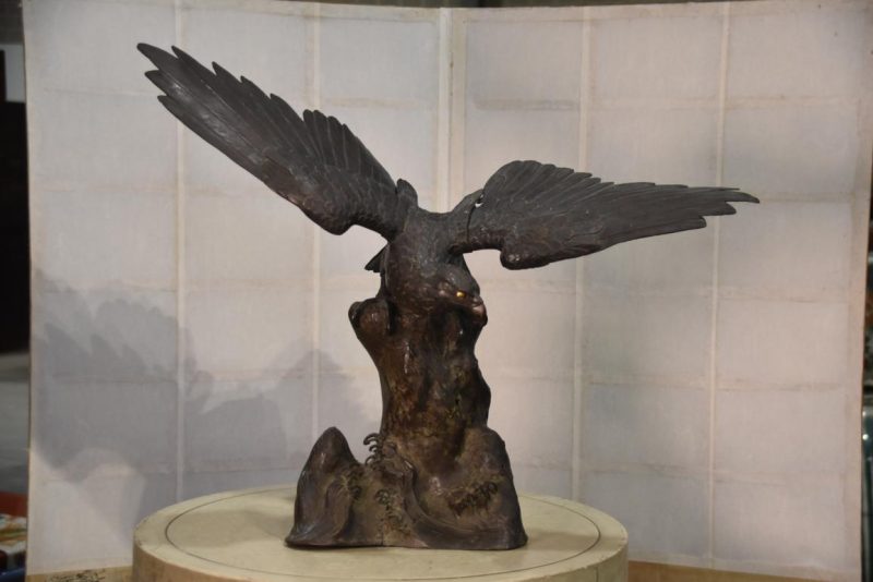 Japanese Bronze Eagle Statue Width:660mm - Image 2